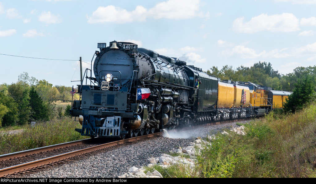 Big Boy 4014 on UP Navasota Sub